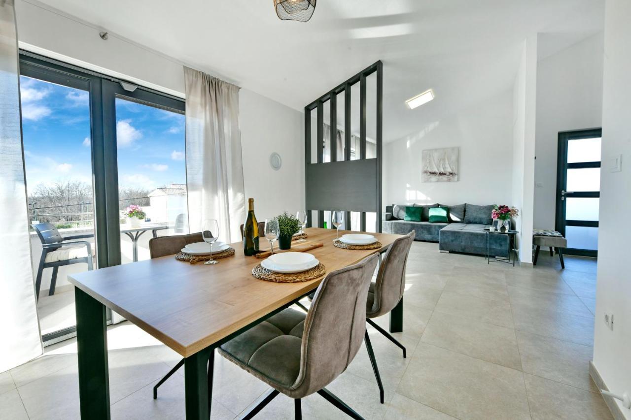 R2 Apartment By Residence Rudan Vizinada Luaran gambar